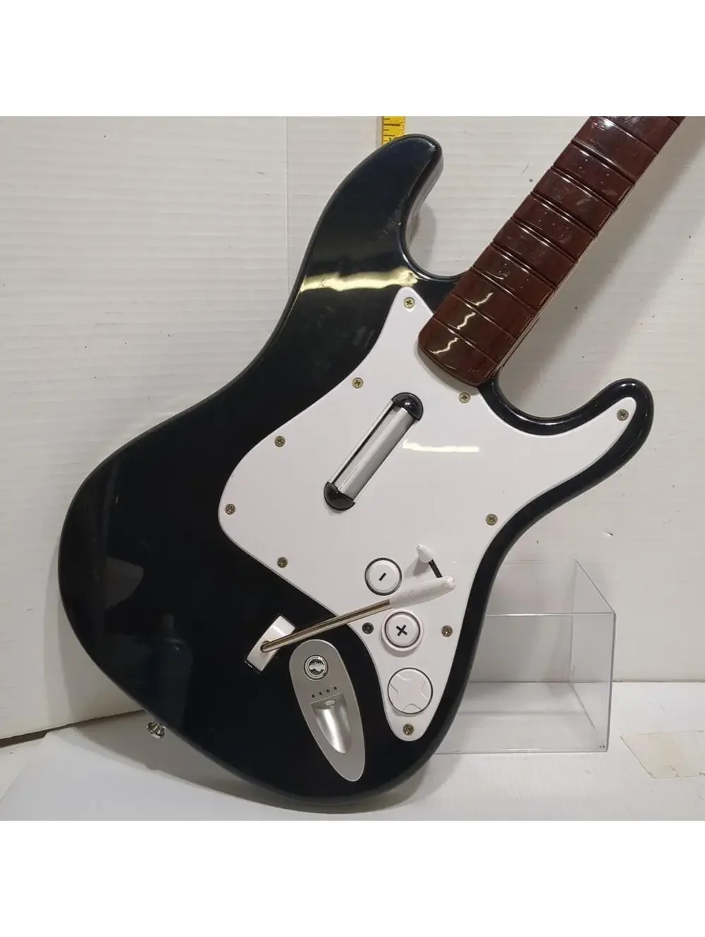 Rock Band Stratocaster XBOX 360 Wireless Guitar XBGTS2 Harmonix No Battery Cover